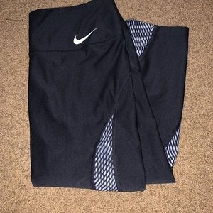 3/4 Nike capris leggings